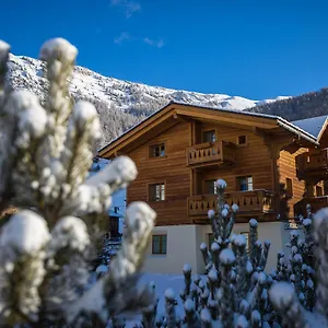 Les Fleurs Bleues Aparthotel Livigno