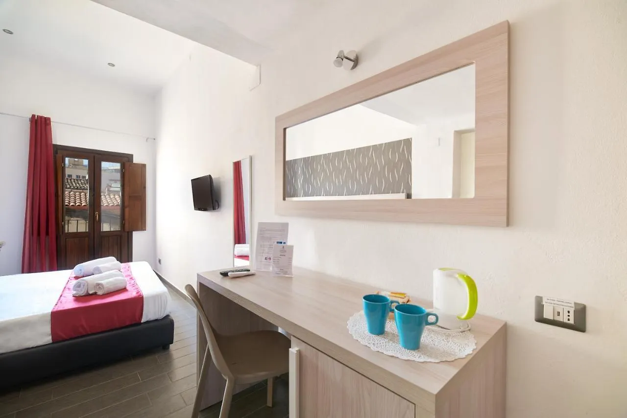 La Terrazza Sul Centro Bed and Breakfast Palermo 2*,  Italien