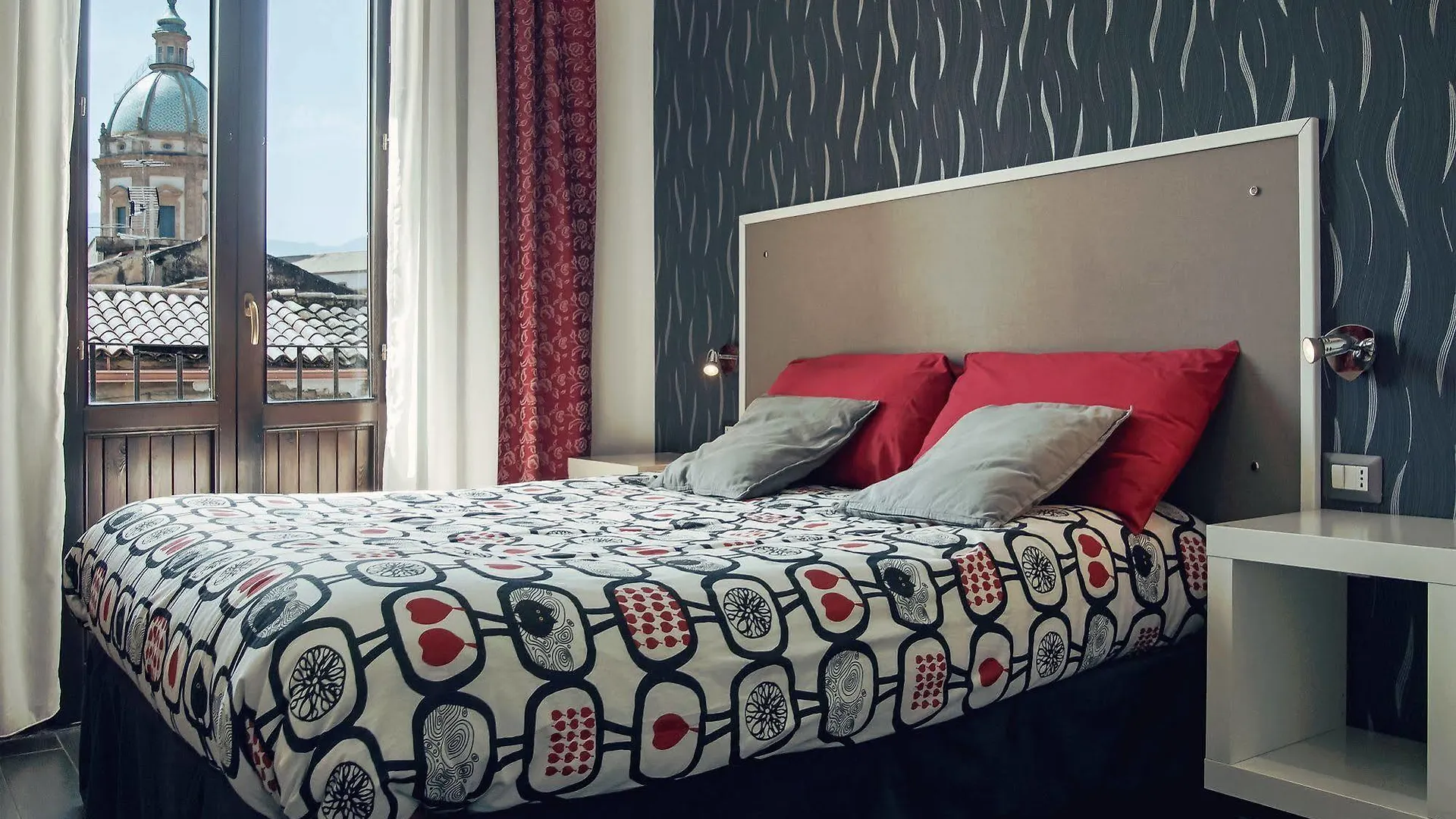 La Terrazza Sul Centro Bed & Breakfast Palermo 2*,